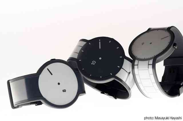 FES Watch: E-Ink-Smartwatch wechselt Design auf Knopfdruck
