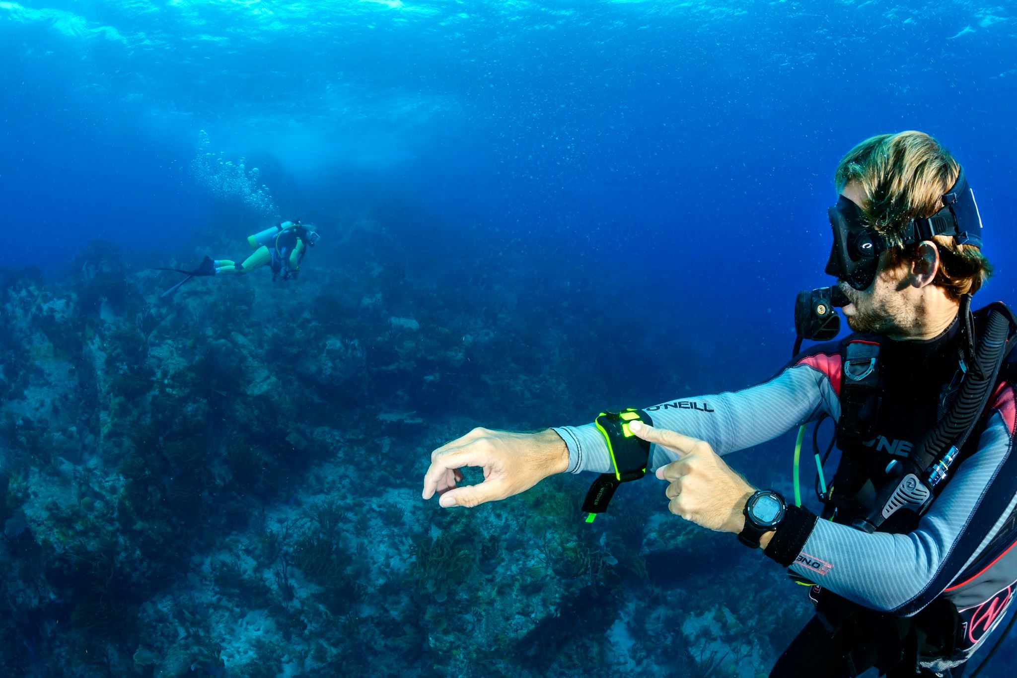 Buddy Watcher: Lautlose und sichere Kommunikation unter Wasser