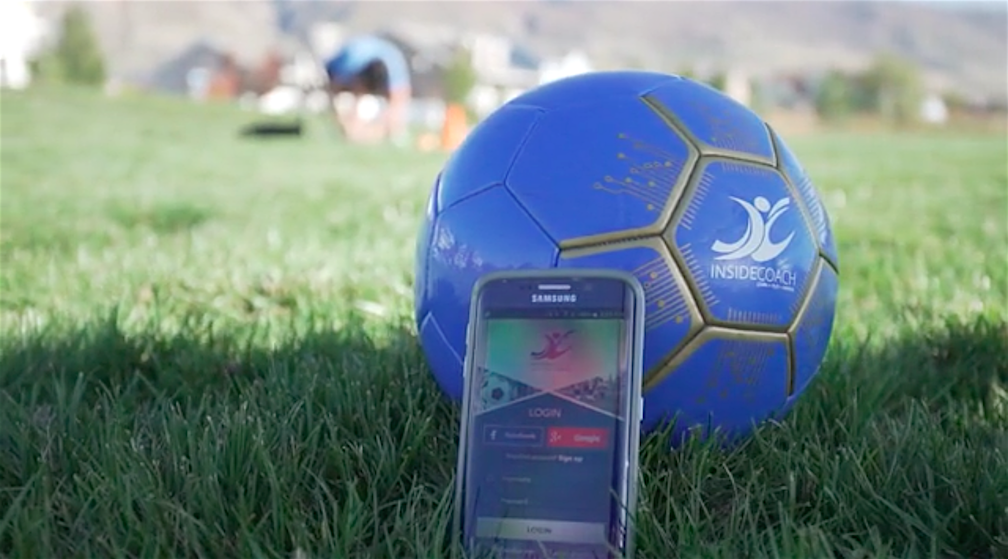 InsideCoach: Der WiFi-Fußball mit Smartphone-Auswertung