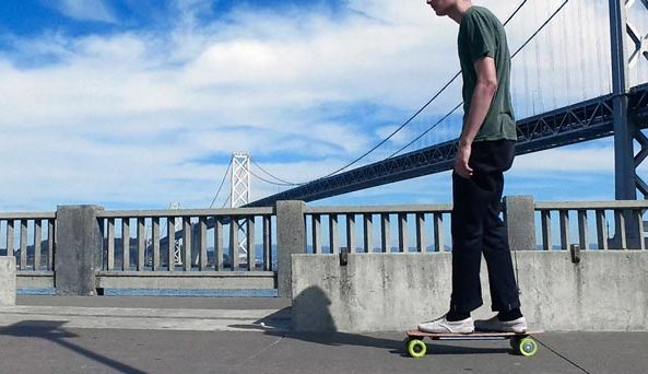 Mühelose Fortbewegung mit dem Acton Blink Skateboard