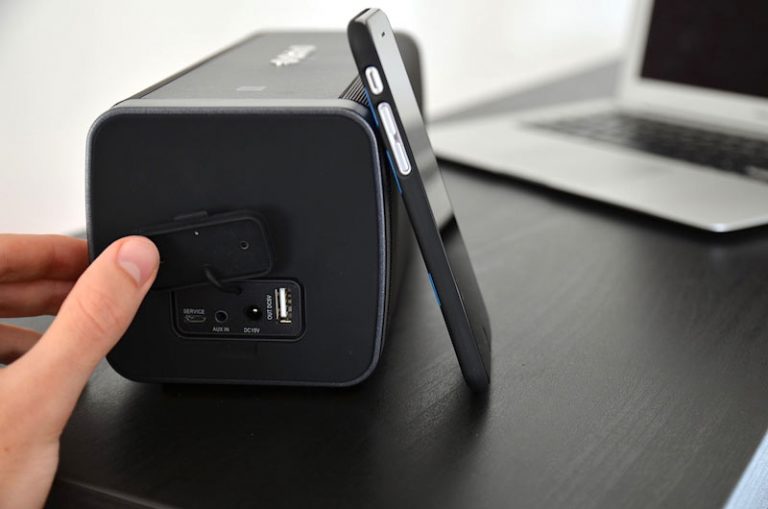 Dockin D Fine Test MiniHifiAnlage mit 10h Akkulaufzeit