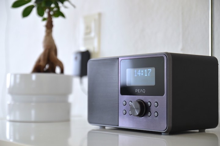 PEAQ PDR160BT radio