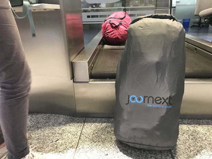 Journext 2in1 Rucksack Schutzhülle und Regenschutz im Test