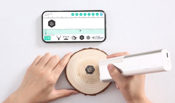 PrinPen App iPhone Hände Holz