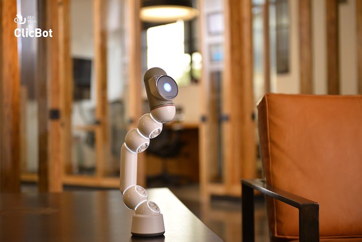 Clicbot: Interaktiver Roboter als neues Familienmitglied & Spielpartner