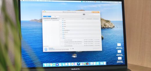MacBook Pro mit EaseUS Data Recovery Wizard Software 520x245