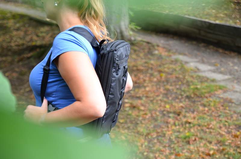 Packwuerfel als Rucksack getragen