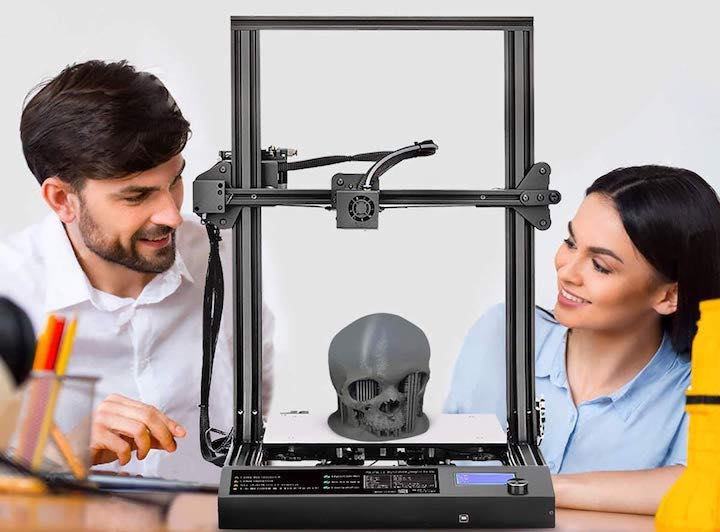 SUNLU S8 3D Drucker mit Mann und Frau