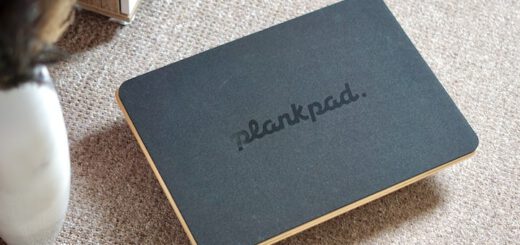 Plankpad Pro liegt auf einem Teppich 520x245