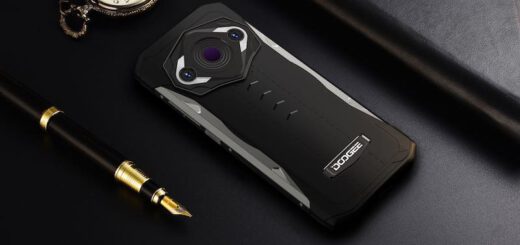 Doogee S98 Pro Smartphone auf dem Schreibtisch 520x245