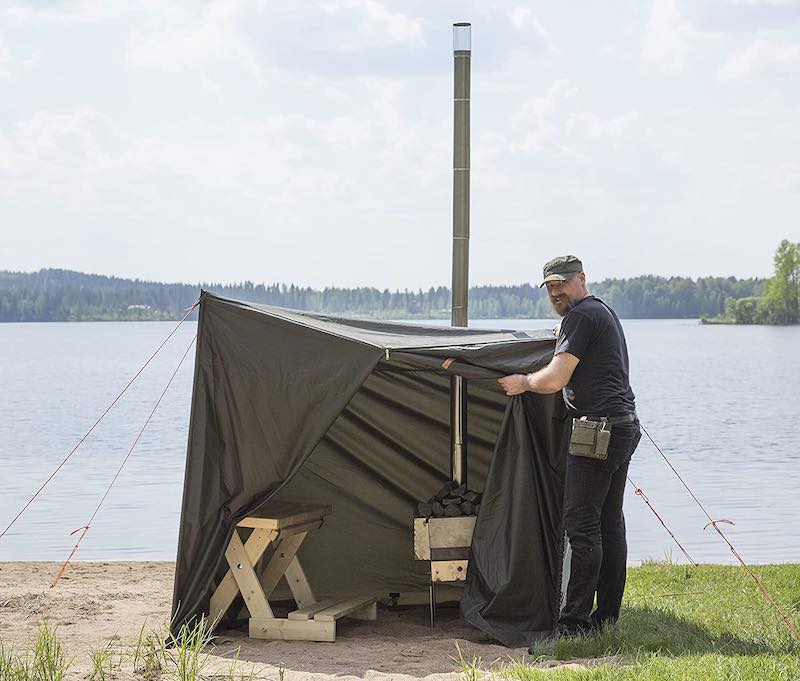 Ansicht der HIISI 2 Zeltsauna im Outdoor Bereich