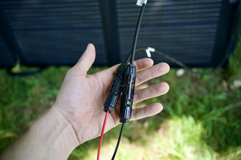 Stecker des Verbindungskabels der EcoFlow RIVER mini