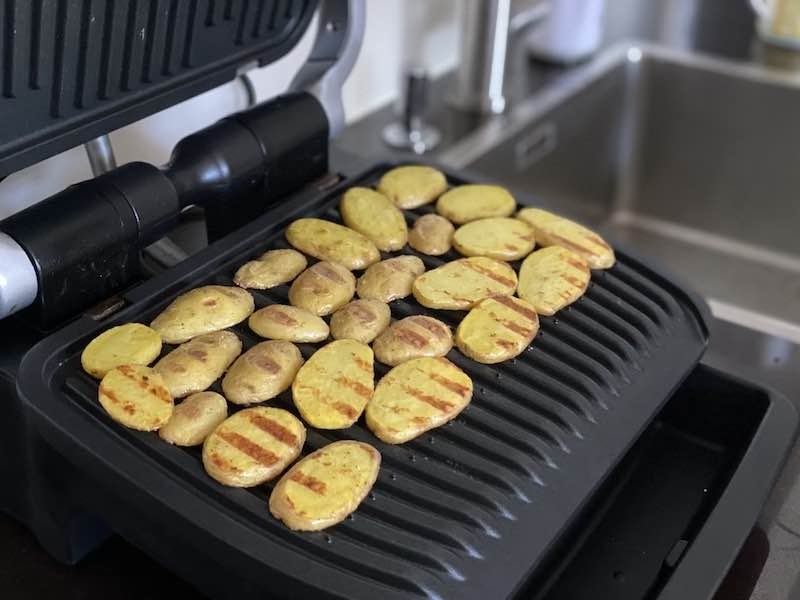 Kartoffeln auf dem Kontaktgrill