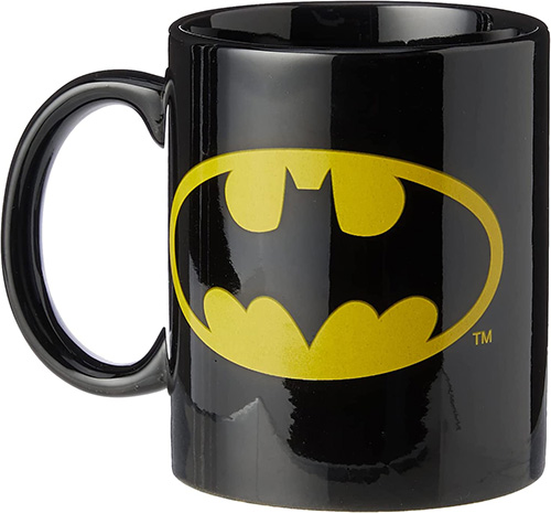 Schwarze Tasse mit Batman Logo