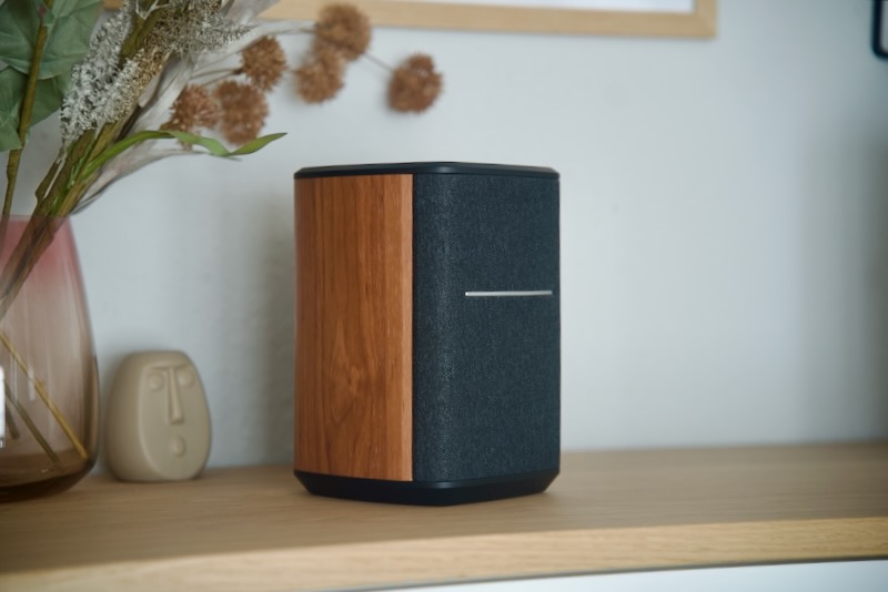 Holzelemente eines Edifier Smart Speakers