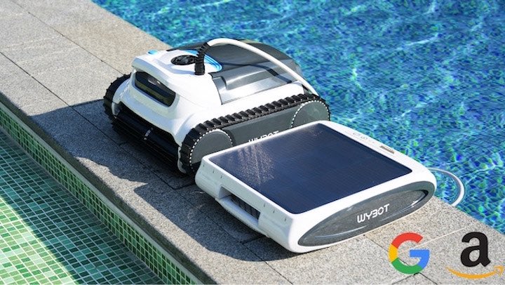 Wybot Poolroboter am Poolrand mit Solar Modul