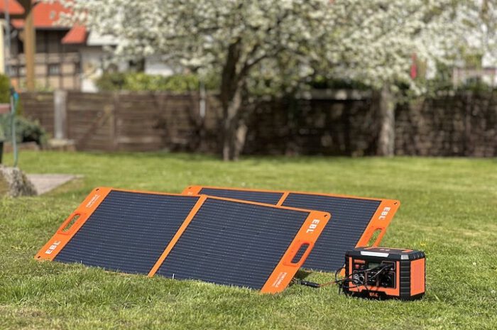 EBL Solargenerator Test: Autark dank Powerstation und Solarpanel