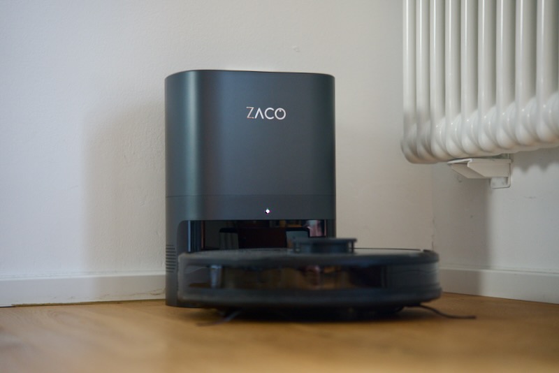 Ladestation des ZACO A10 Pro