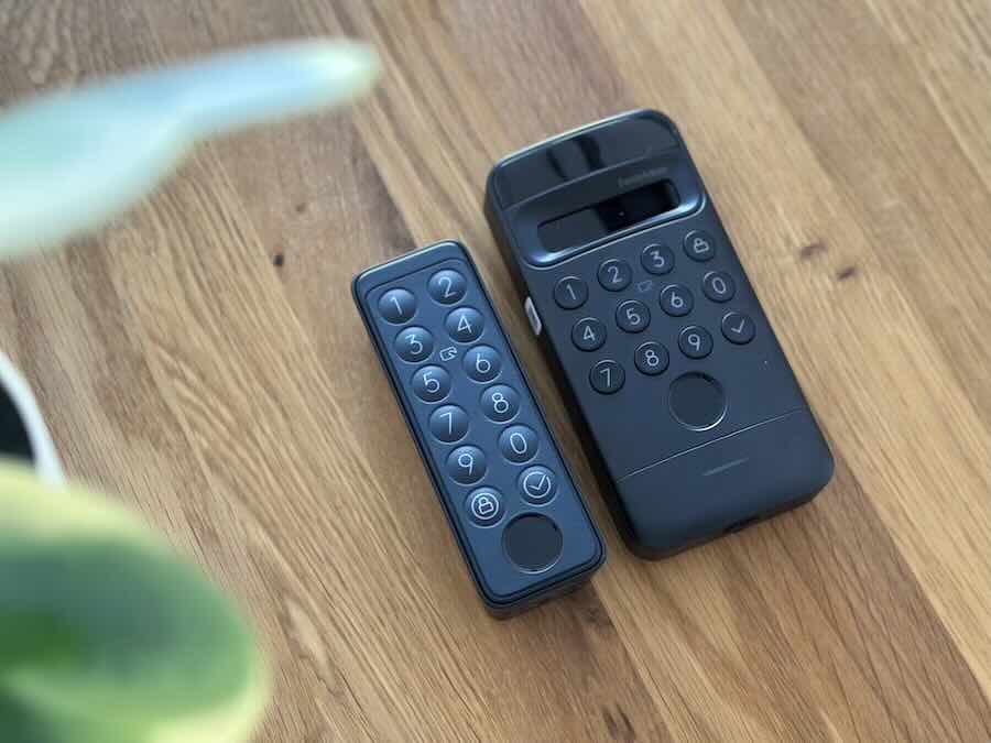 vergleich links switchbot keypad rechts keypad vision