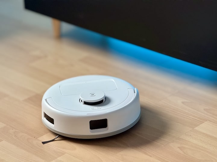 Ecovacs DEEBOT mini reinigt Hartboden