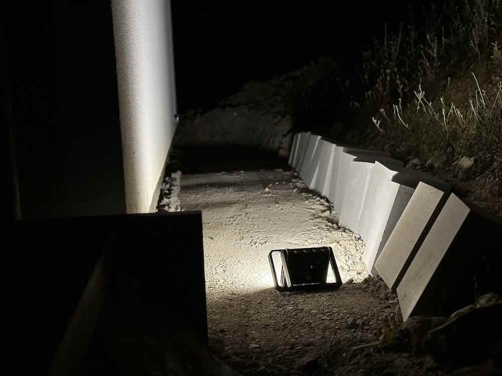 baustrahler ledlenser mit akku fuer licht bei nacht