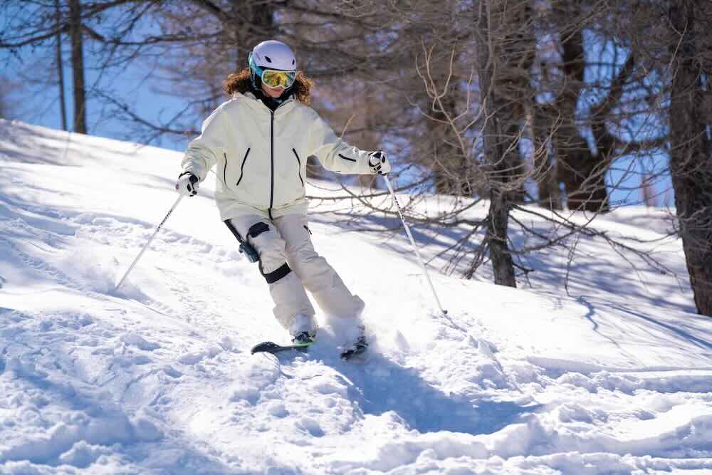knie exoskelett beim snowboarden