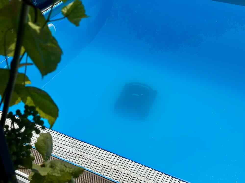 waehrend der bodenreinigung auqasense 2