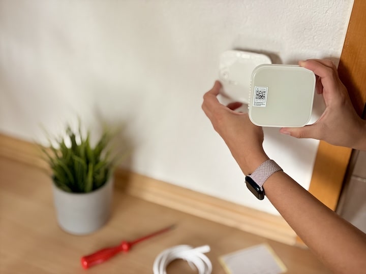 Installtion des Frontpanels an der Wand