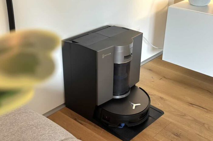 ECOVACS Deebot X11 Omnicyclone Test: 19.500 Pa, KI & Heißwasser