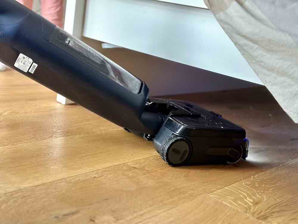 Vergleich: Tineco S7 Max Pro vs. S7 Stretch Steam Plus – Für wen eignet sich welches Modell wirklich? kann problemlos unter schraenke und betten fahren