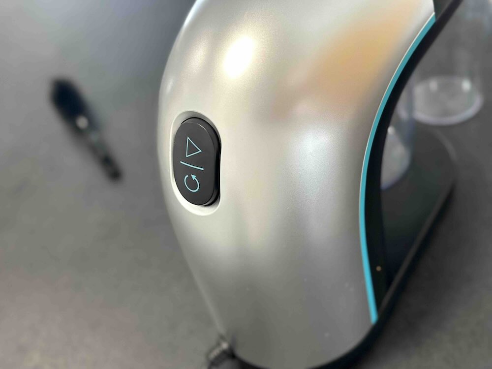 Startknopf und Rueckwaertsgang Slowjuicer Cecotec