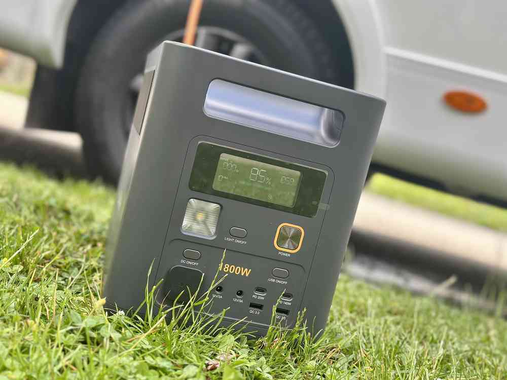 AFERIY P180 Pro Test: Powerstation für Camping & Alltag aferiy p180 pro rasen display 1800w