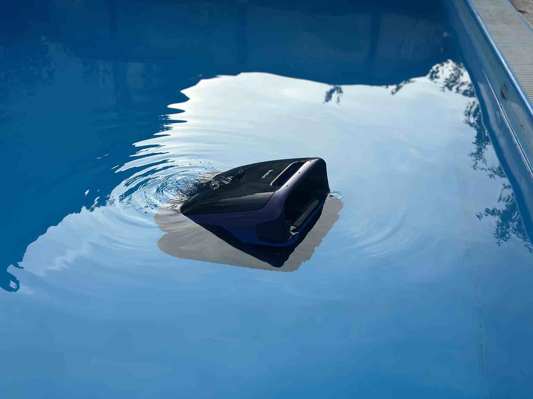beatbot sora 70 taucht pool