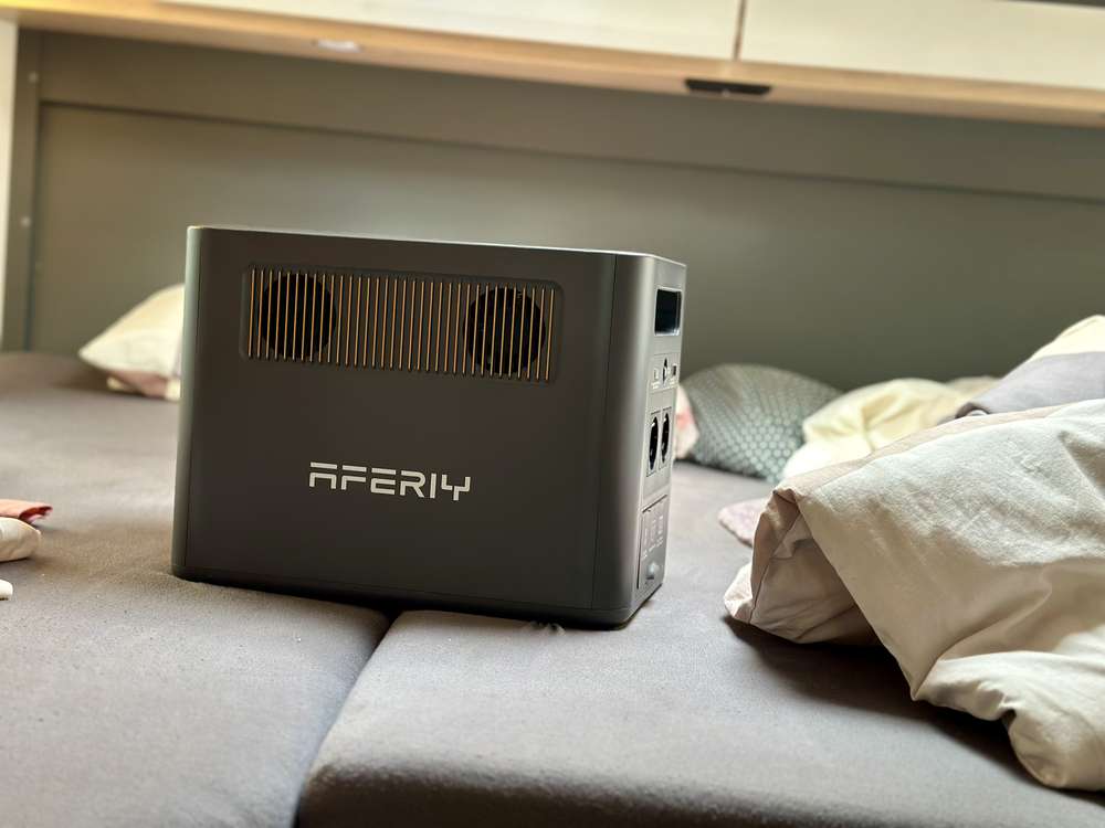 AFERIY P180 Pro Test: Powerstation für Camping & Alltag lueftungsgitter seitenansicht aferiy powerstation