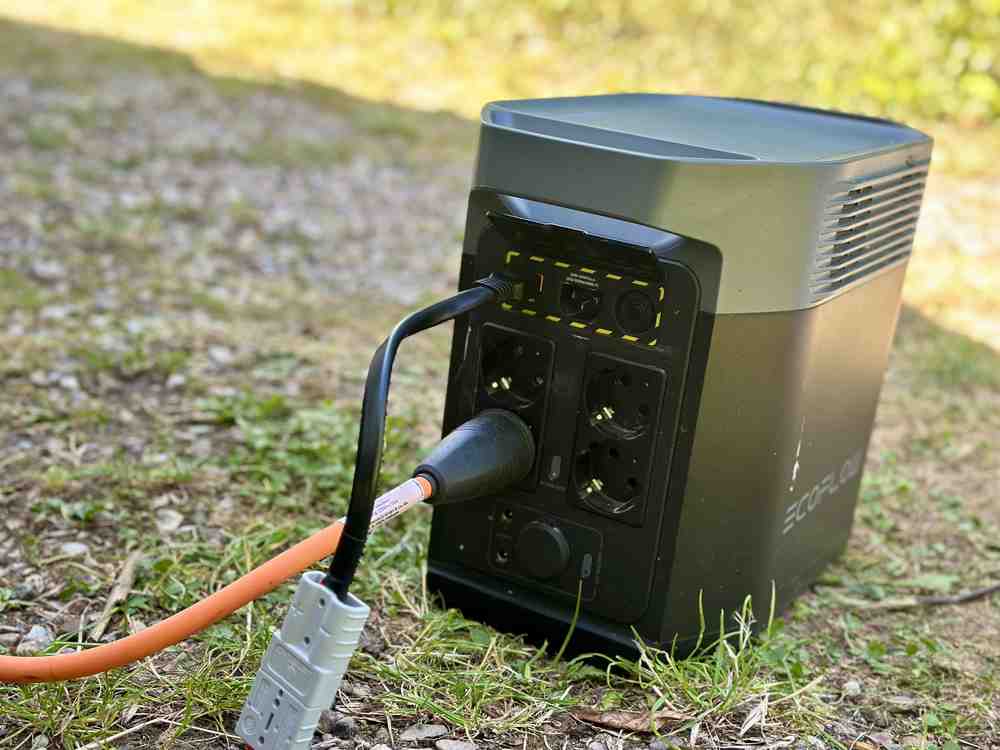 WATTSTUNDE SOLA Ease 200 Wp SunFolder im Test | Erfahrung sola ease 200wp anderson stecker anschlusskabel