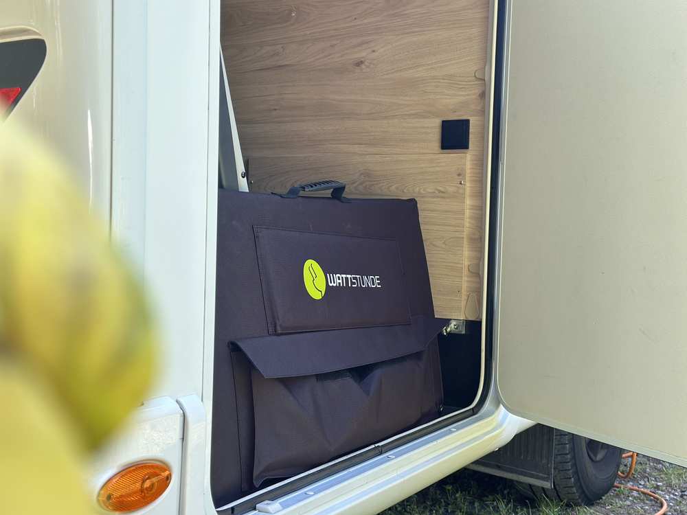 WATTSTUNDE SOLA Ease 200 Wp SunFolder im Test | Erfahrung sola ease sunfolder ausrichtung sonne wohnmobil