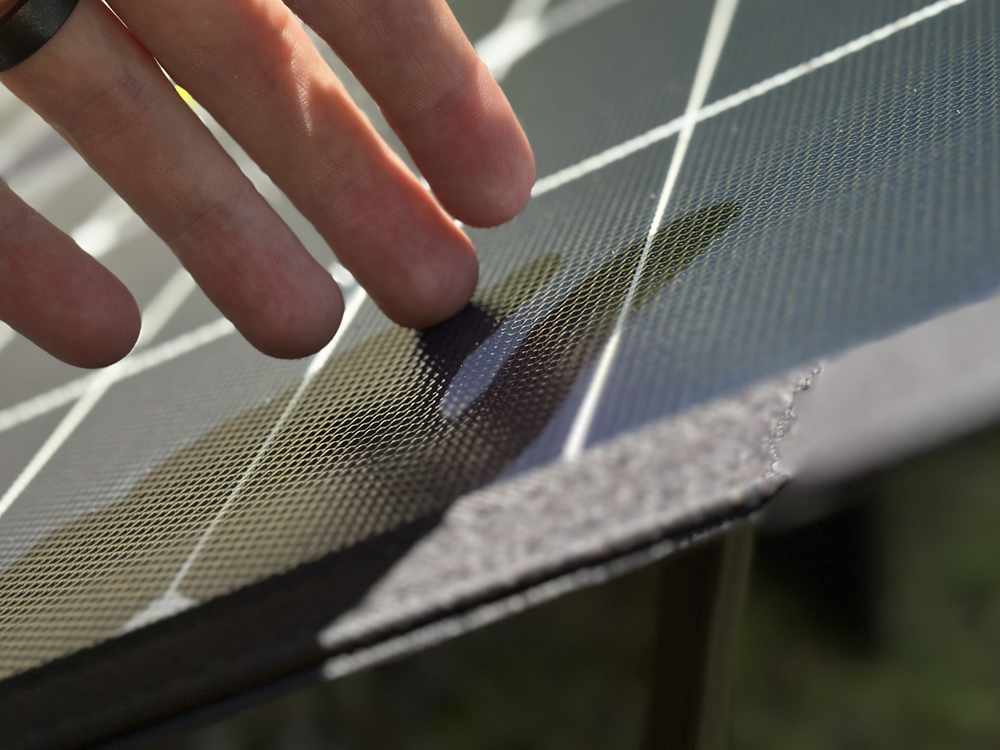 WATTSTUNDE SOLA Ease 200 Wp SunFolder im Test | Erfahrung solartasche verlaengerungskabel tasche verstaut