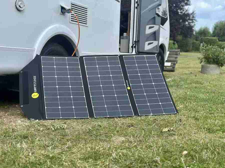 WATTSTUNDE SOLA Ease 200 Wp SunFolder im Test | Erfahrung solartasche wattstunde schatten wohnmobil parkplatz