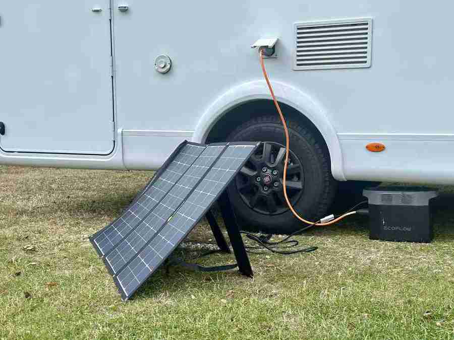WATTSTUNDE SOLA Ease 200 Wp SunFolder im Test | Erfahrung wattstunde sola ease gesamtansicht camping einsatz