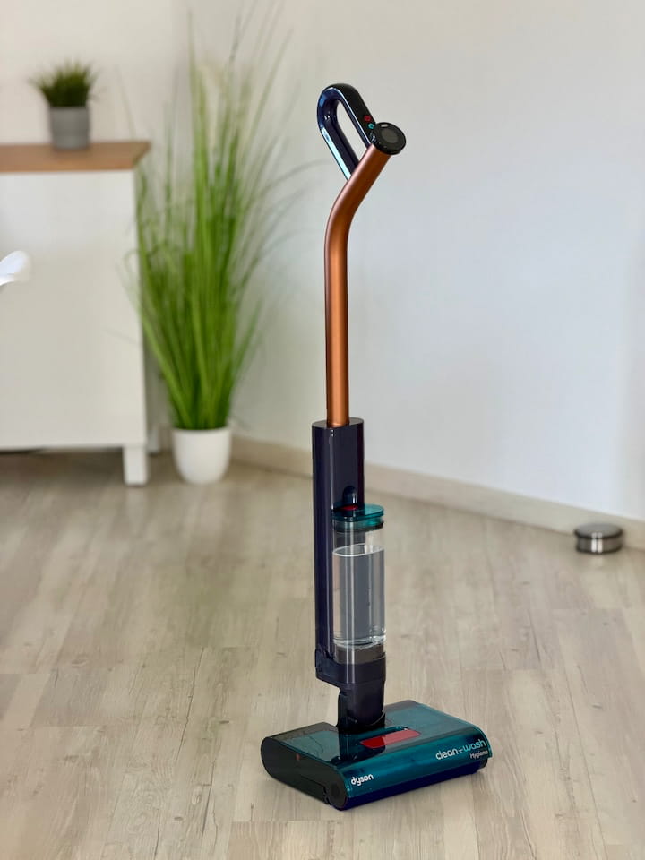 Dyson Clean+Wash Hygiene Test: Mein Bericht zum Nassreiniger Dyson CleanWash Hygiene in einer Kueche