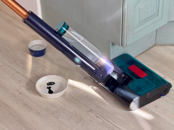 Dyson Clean+Wash Hygiene Test: Mein Bericht zum Nassreiniger Kantenreinigung mit einem Nass und Trockensauger