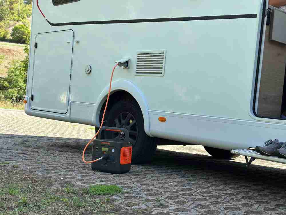jackery e2000 v2 landstromanschluss wohnmobil