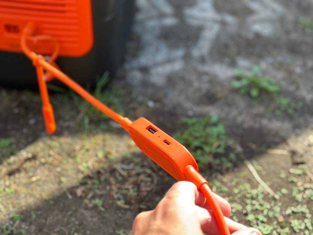 jackery verbindungskabel usb anschluss detail