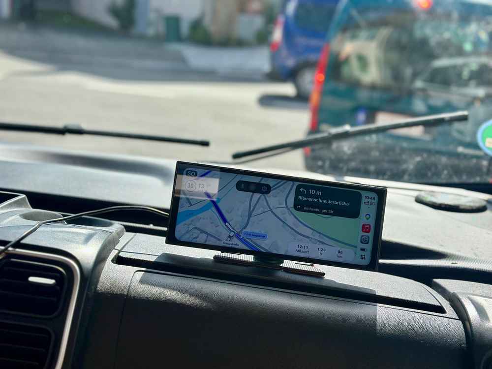 ottoscreen ai google maps stadtverkehr anzeige