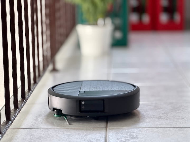 iRobot Roomba Plus 575 Combo im Test: Klein, gründlich, aber nicht perfekt iRobot Roomba Plus 575 Combo